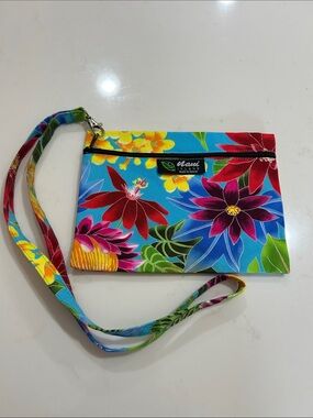 Nani Island makeup travel bag